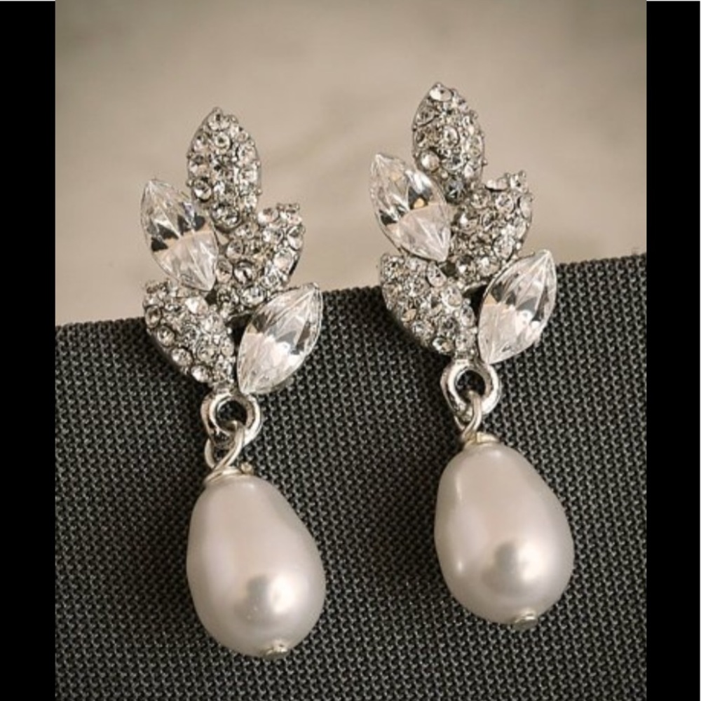 Leaf Bridal Earrings, Swarovski Crystal & Pearl